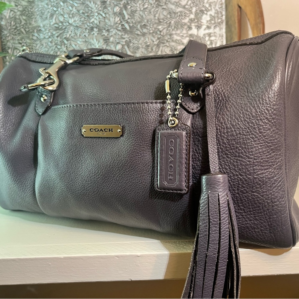 Vintage Coach Avery Pebbled Leather Handbag